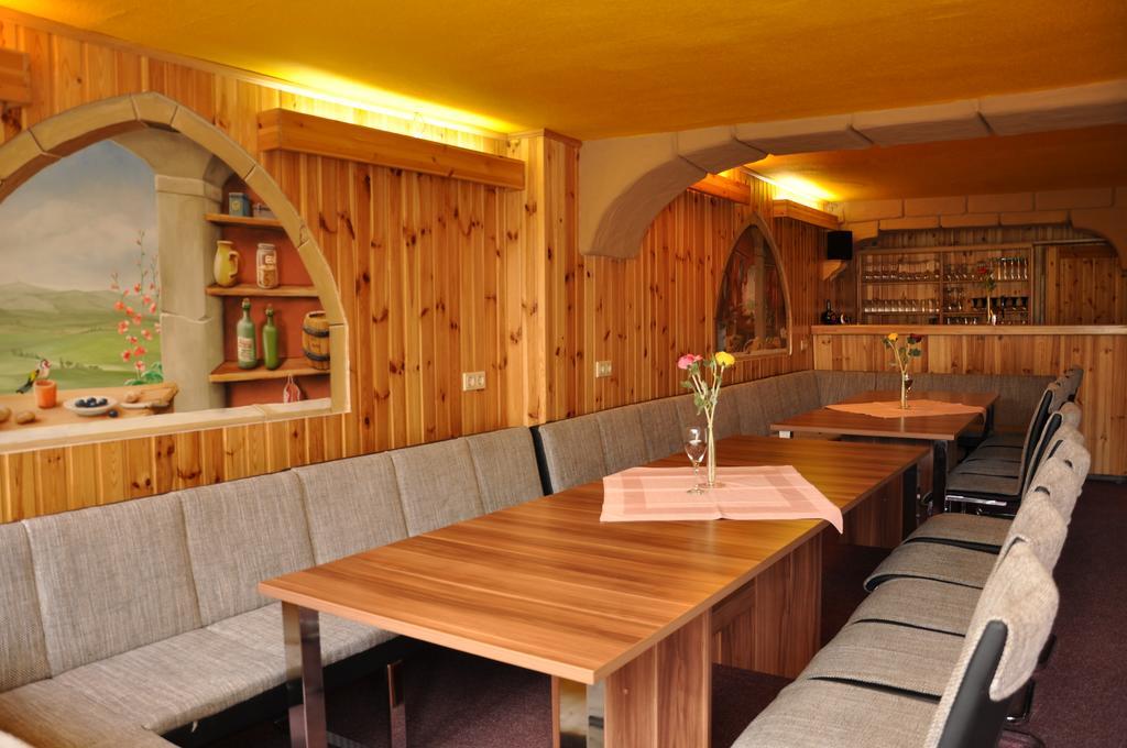 Thueringer Landhotel Edelhof Uhlstadt-Kirchhasel ภายนอก รูปภาพ